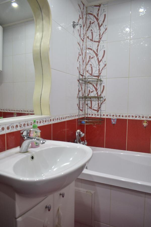 2 Комнатные Апартаменты На Габдуллина 46А Kokshetau Exterior photo